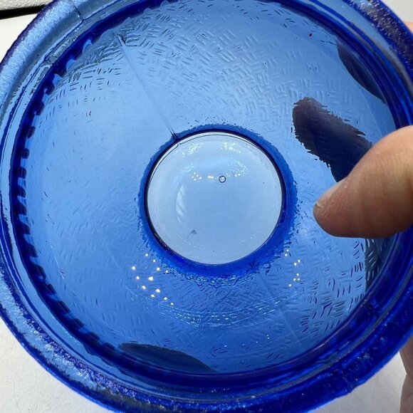 Vintage Cobalt Blue Glass Dish with Kissing Birds Lid c1950's - Picture 8 of 12